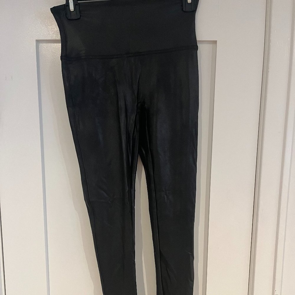 NEVER WORN Spanx Faux leather leggings